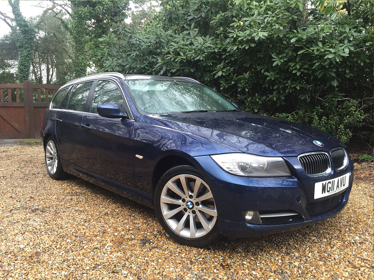 We Sell Small Cars Review